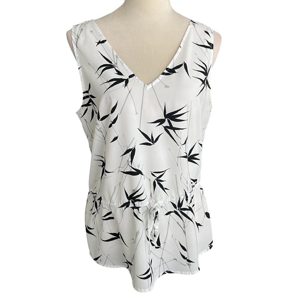 Banana Republic Sleeveless Blouse V-Neck Black White‎ Print Peplum Tie Waist M